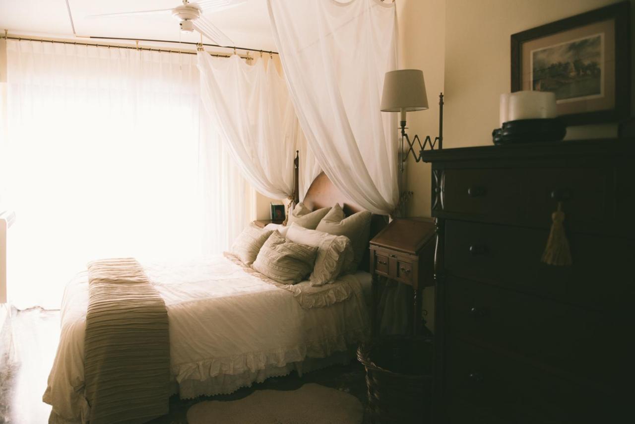 Bright Apartment In The City Center Alicante Bagian luar foto