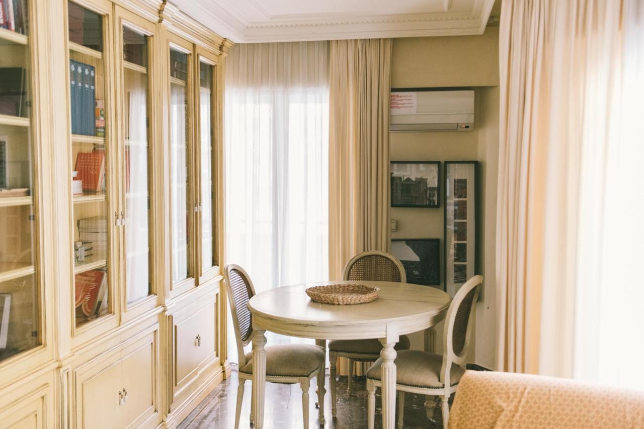 Bright Apartment In The City Center Alicante Bagian luar foto
