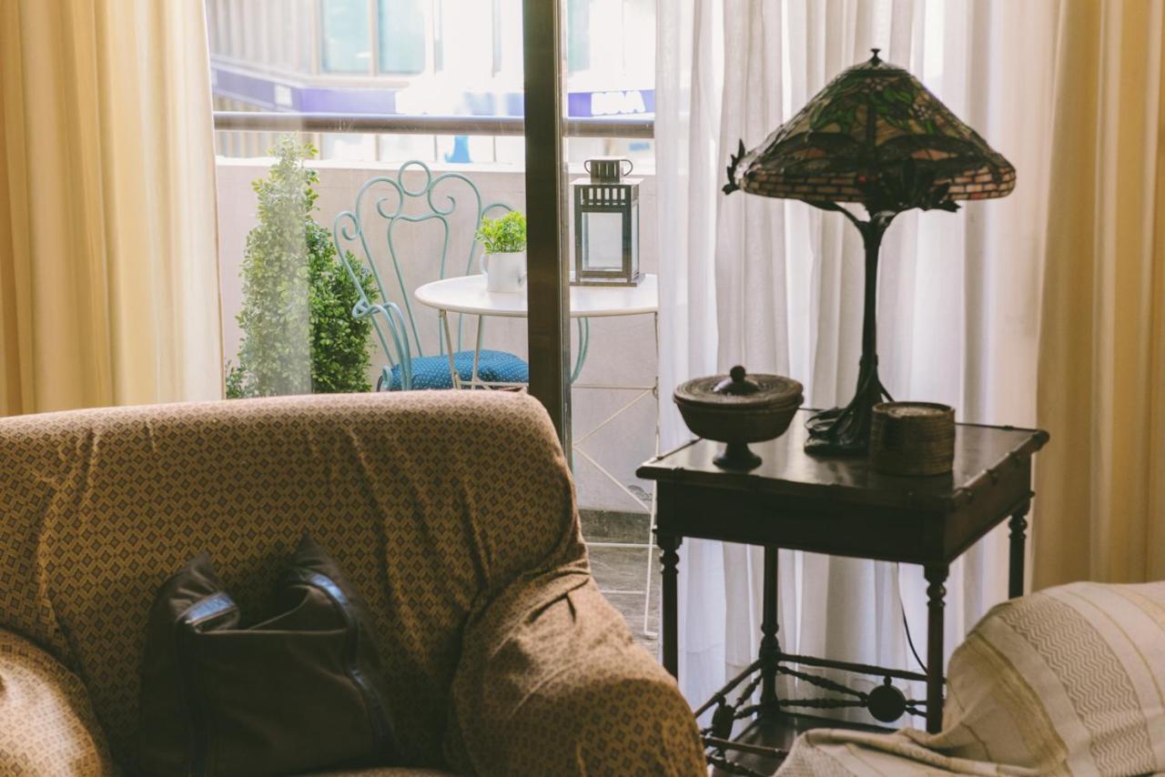 Bright Apartment In The City Center Alicante Bagian luar foto