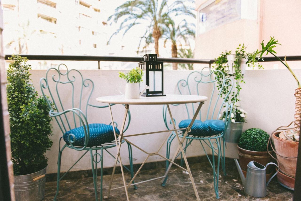 Bright Apartment In The City Center Alicante Bagian luar foto