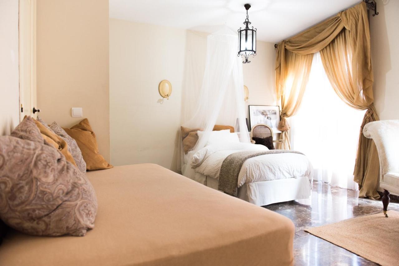 Bright Apartment In The City Center Alicante Bagian luar foto