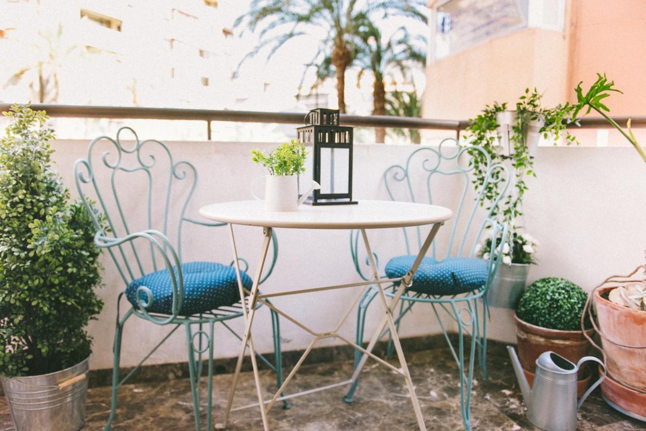 Bright Apartment In The City Center Alicante Bagian luar foto